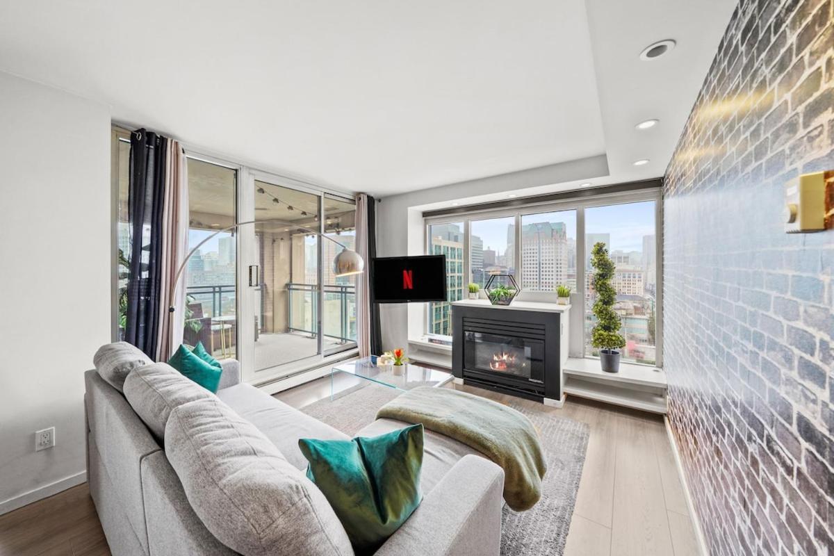 Beautiful 2 Bed Home Dt With Free Parking Vancouver Exterior foto
