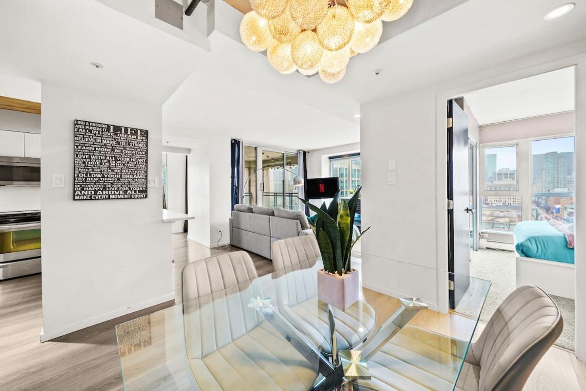 Beautiful 2 Bed Home Dt With Free Parking Vancouver Exterior foto
