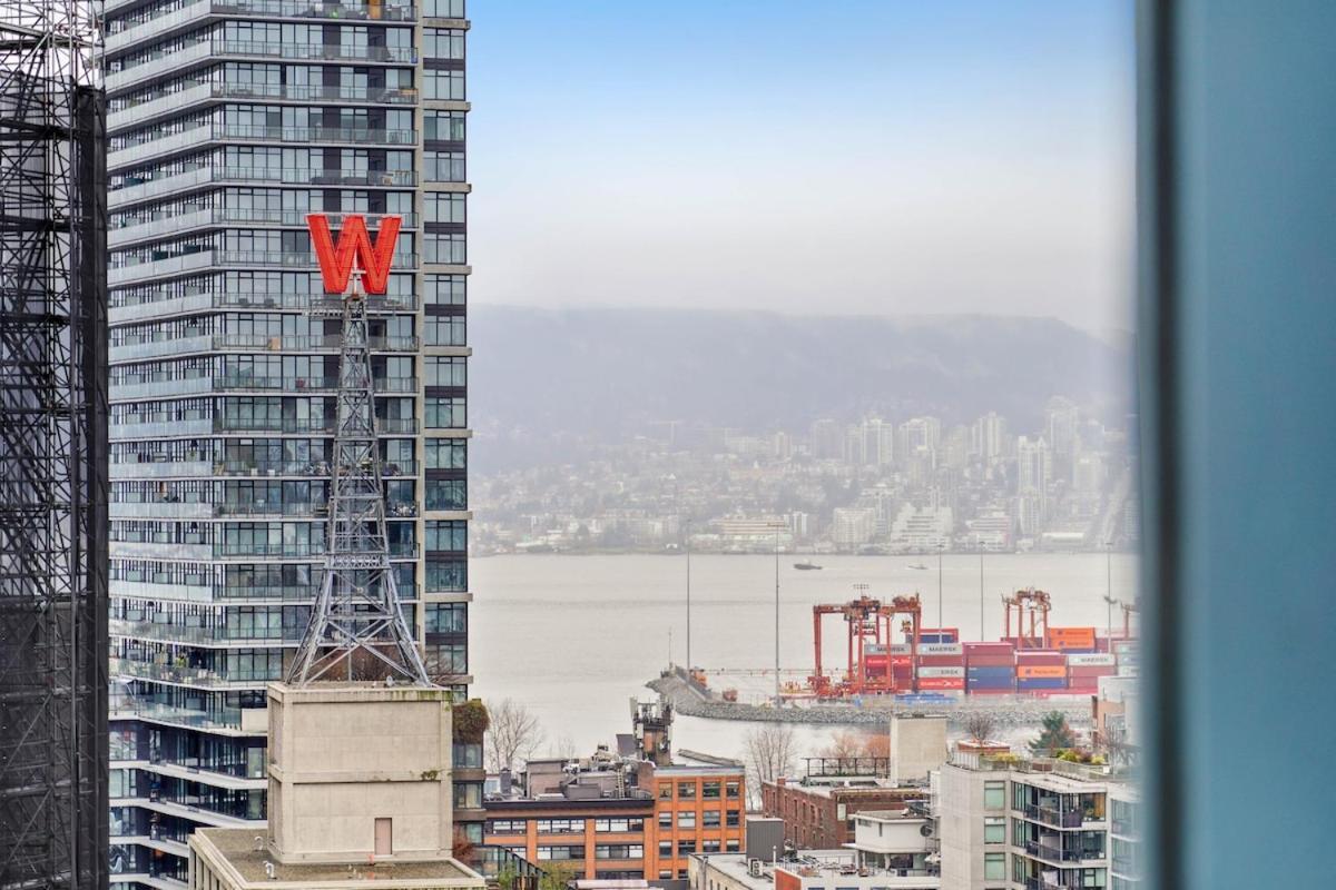 Beautiful 2 Bed Home Dt With Free Parking Vancouver Exterior foto